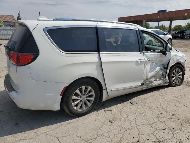 2C4RC1BG8JR210917 - 2018 CHRYSLER PACIFICA TOURING L WHITE photo 3