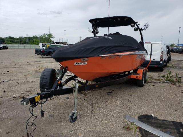 MB2K6117D606 - 2006 MALI BOAT ORANGE photo 2