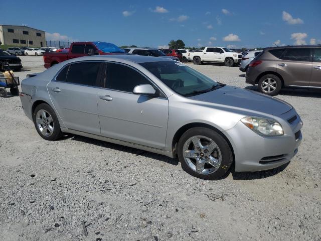 1G1ZC5EB1AF115851 - 2010 CHEVROLET MALIBU 1LT SILVER photo 4