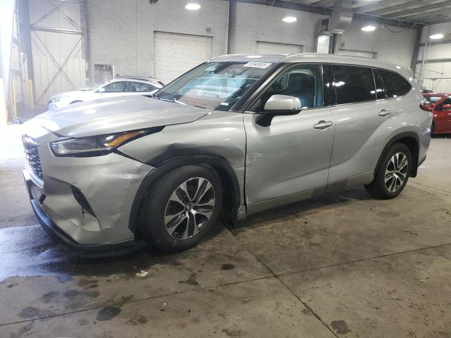 2021 TOYOTA HIGHLANDER XLE, 