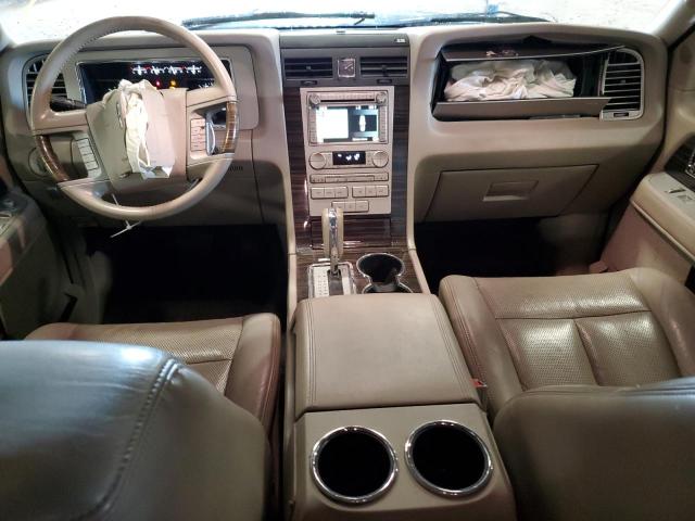 5LMJJ2J52AEJ01982 - 2010 LINCOLN NAVIGATOR BLACK photo 8