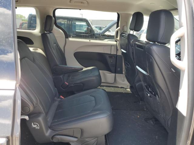 2C4RC1EG9JR126164 - 2018 CHRYSLER PACIFICA TOURING L PLUS GRAY photo 11