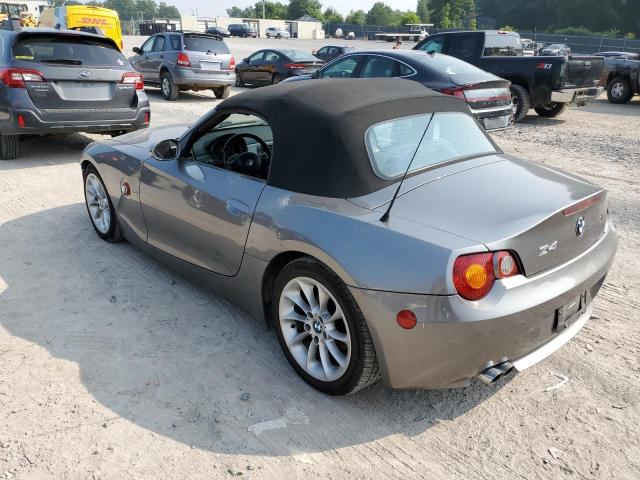 4USBT33473LS41437 - 2003 BMW Z4 2.5 GRAY photo 2