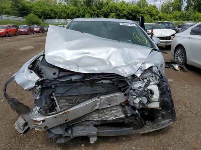 1G1ZC5E04CF304236 - 2012 CHEVROLET MALIBU 1LT SILVER photo 5