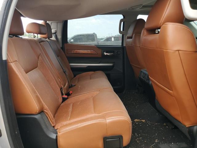 5TFAW5F15EX339254 - 2014 TOYOTA TUNDRA CREWMAX PLATINUM 银色 照片 10