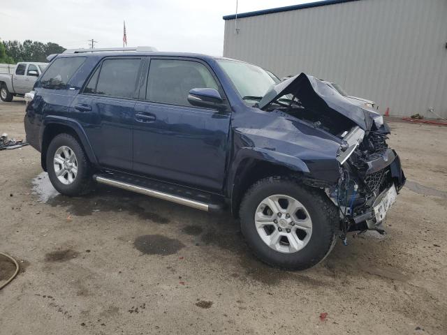 JTEZU5JR8J5167485 - 2018 TOYOTA 4RUNNER SR5 蓝色 照片 4