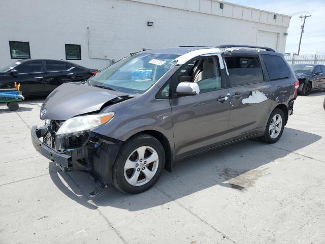 2011 TOYOTA SIENNA LE, 