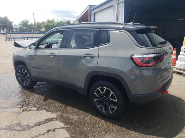 3C4NJDDB5KT675094 - 2019 JEEP COMPASS TRAILHAWK GRAY photo 2