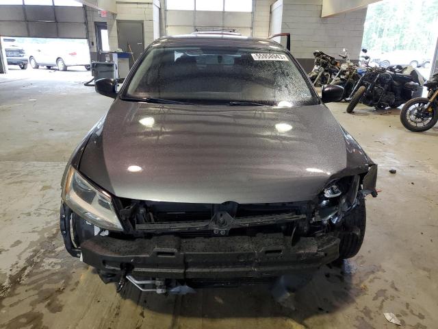 3VW2K7AJ0DM285608 - 2013 VOLKSWAGEN JETTA BASE 灰色 照片 5