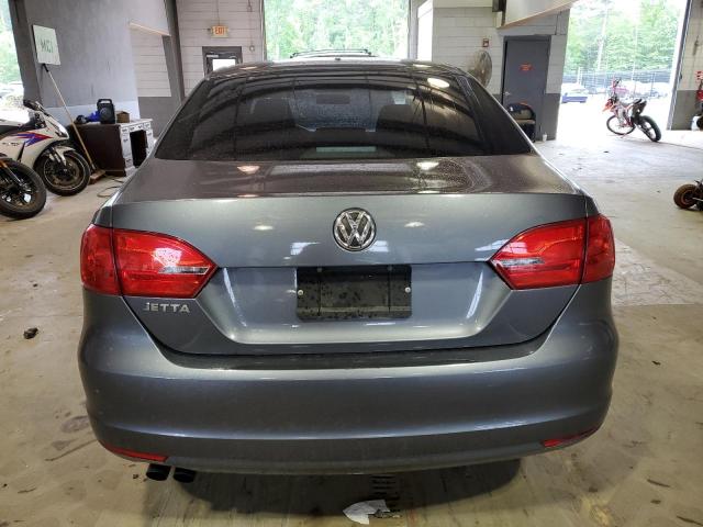 3VW2K7AJ0DM285608 - 2013 VOLKSWAGEN JETTA BASE 灰色 照片 6
