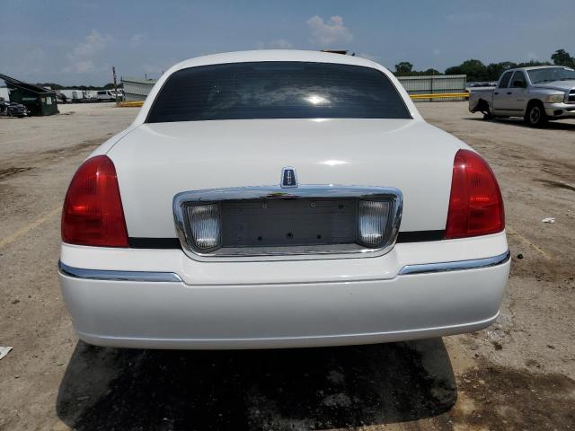 2LNHM82V69X635569 - 2009 LINCOLN TOWN CAR SIGNATURE LIMITED WHITE photo 6