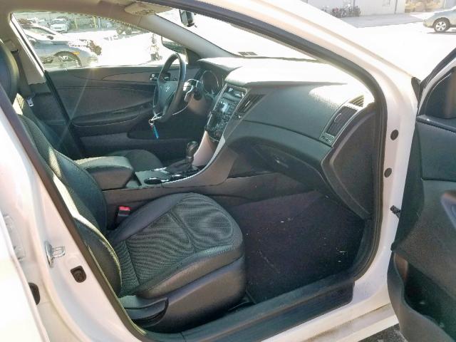 5NPEC4AC3CH389060 - 2012 HYUNDAI SONATA SE თეთრი ფოტო 5