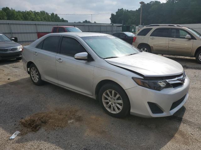 4T1BF1FK8CU124063 - 2012 TOYOTA CAMRY BASE SILVER photo 4