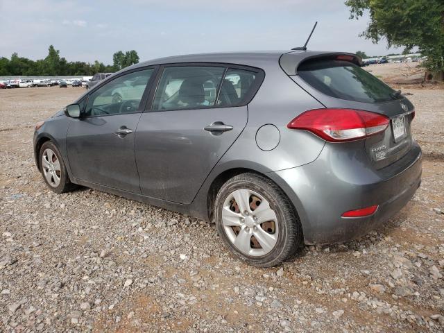 KNAFK5A87G5576765 - 2016 KIA FORTE LX GRAY photo 2