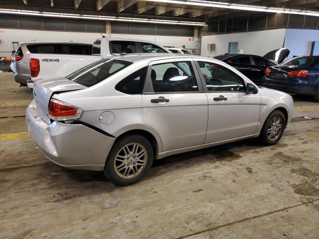 1FAHP35N19W129028 - 2009 FORD FOCUS SE SILVER photo 3