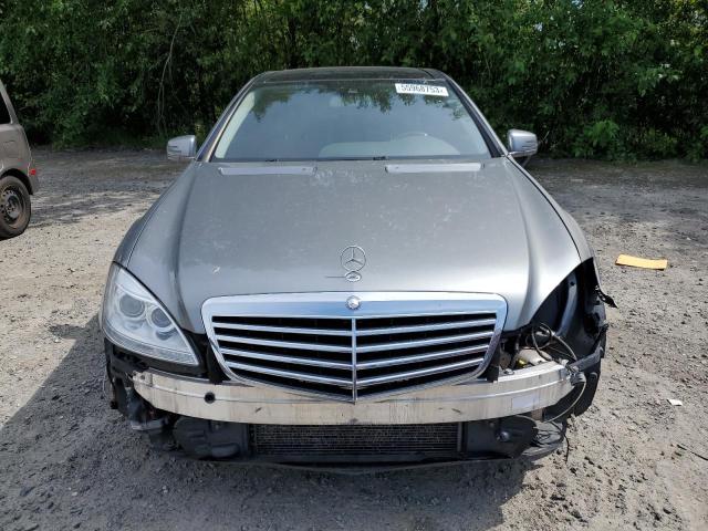 WDDNG7DBXDA523067 - 2013 MERCEDES-BENZ S 550 SILVER photo 5