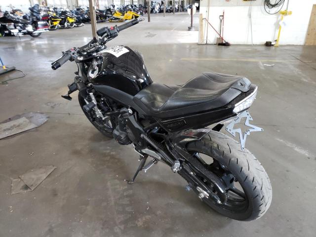 JKAEXEC1XADA48776 - 2010 KAWASAKI EX650 C 黑色 照片 3