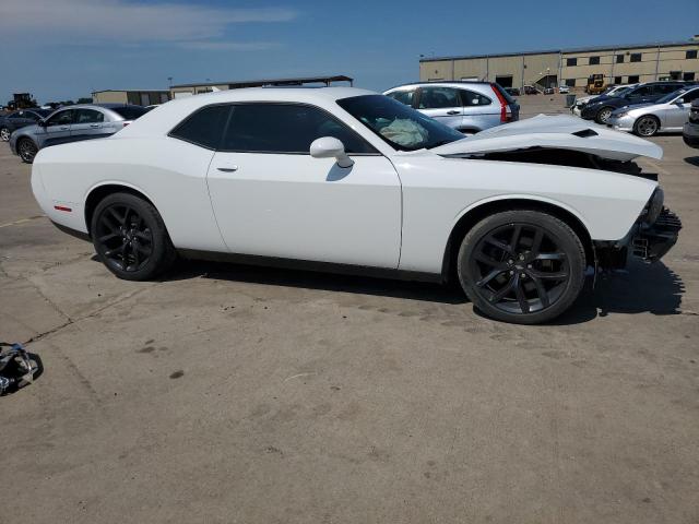 2C3CDZAG2LH195184 - 2020 DODGE CHALLENGER SXT WHITE photo 4