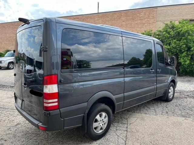 WDZPE7DC1E5877667 - 2014 MERCEDES-BENZ SPRINTER 2500 GRAY photo 4