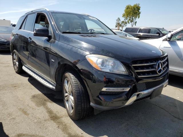 4JGDA5HBXCA007937 - 2012 MERCEDES-BENZ ML 350 4MATIC BLACK photo 4
