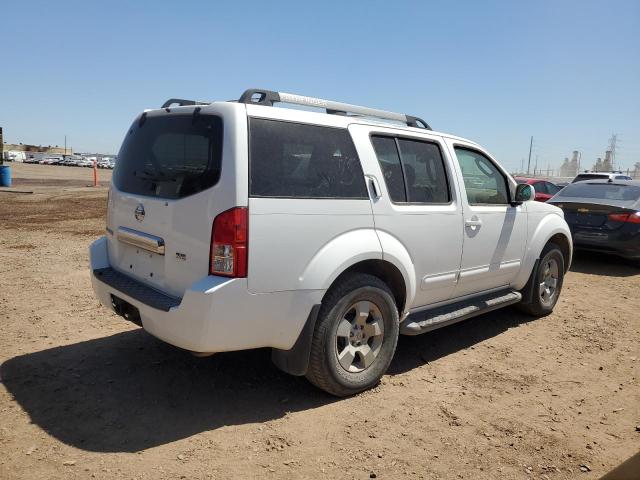5N1AR18U55C763124 - 2005 NISSAN PATHFINDER LE 白色 照片 3