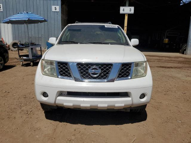 5N1AR18U55C763124 - 2005 NISSAN PATHFINDER LE 白色 照片 5