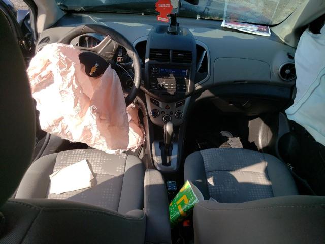 1G1JA6SG0F4102648 - 2015 CHEVROLET SONIC LS შავი ფოტო 8