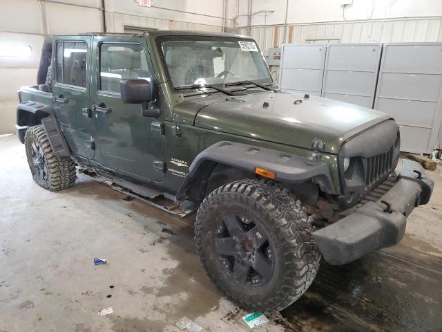 1J4GA59147L219695 - 2007 JEEP WRANGLER SAHARA GRAY photo 4