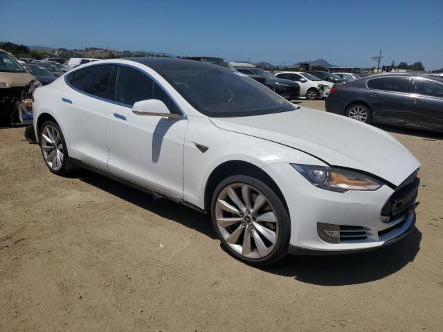 5YJSA1AG9DFP13722 - 2013 TESLA MODEL S WHITE photo 4
