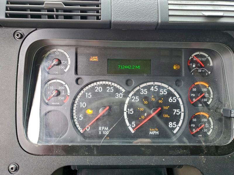 3AKJGLFG3KDKL4318 - 2019 FREIGHTLINER CASCADIA 1 白色 照片 8