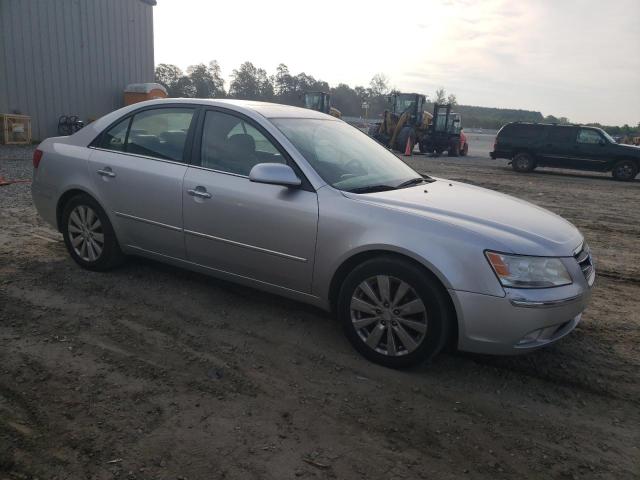 5NPEU46C39H412769 - 2009 HYUNDAI SONATA SE SILVER photo 4