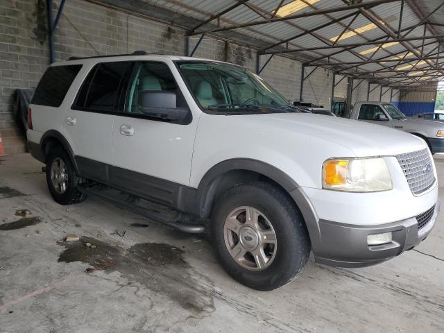 1FMRU15W34LA05644 - 2004 FORD EXPEDITION XLT WHITE photo 4