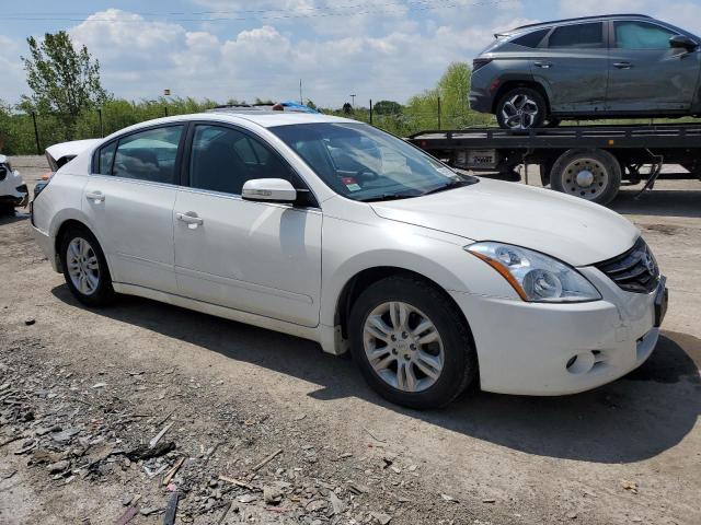 1N4AL2AP9CC138812 - 2012 NISSAN ALTIMA BASE WHITE photo 4