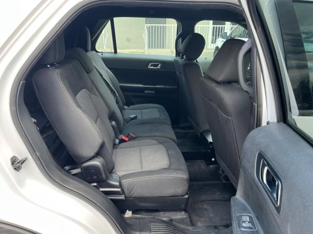 1FM5K8AR1HGD06781 - 2017 FORD EXPLORER POLICE INTERCEPTOR WHITE photo 11