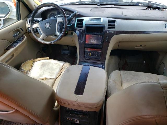 1GYFK26209R203059 - 2009 CADILLAC ESCALADE ESV LUXURY CREAM photo 8