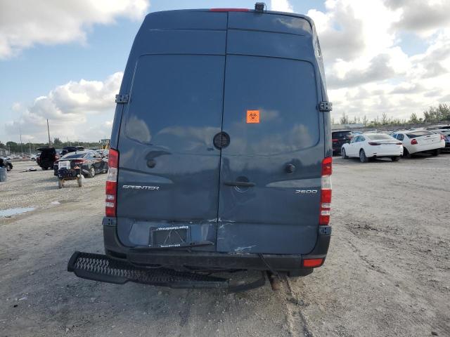 WD3PE7CD9JP644090 - 2018 MERCEDES-BENZ SPRINTER 2500 Blau Foto 6