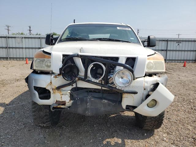 1N6BA0EC9CN302674 - 2012 NISSAN TITAN S WHITE photo 5