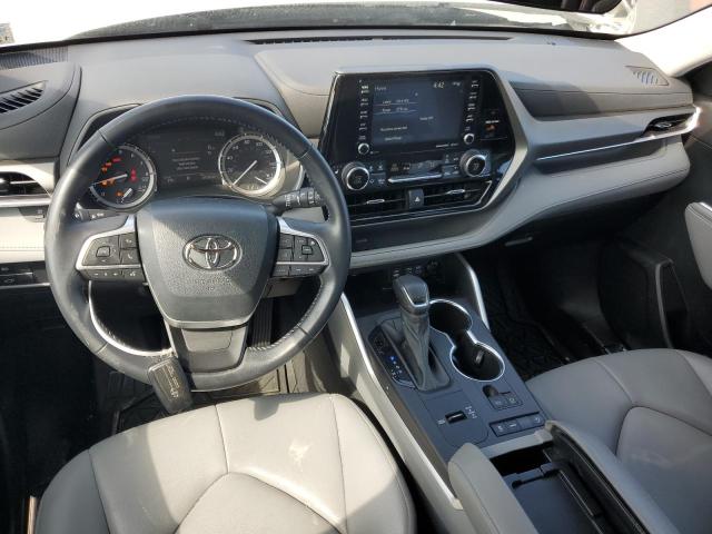 5TDGZRAH0NS091479 - 2022 TOYOTA HIGHLANDER XLE WHITE photo 8