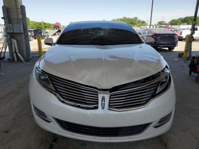 3LN6L2G96FR625671 - 2015 LINCOLN MKZ WHITE photo 5