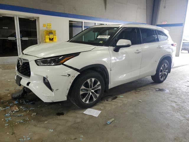 5TDGZRBH1MS057578 - 2021 TOYOTA HIGHLANDER XLE WHITE photo 1