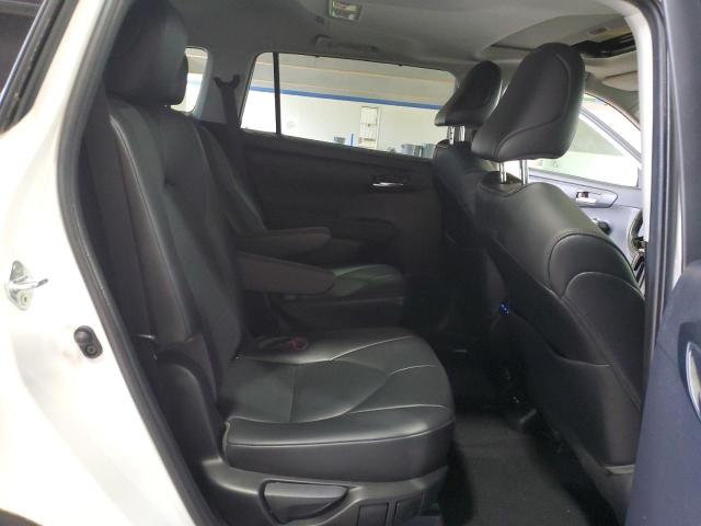 5TDGZRBH1MS057578 - 2021 TOYOTA HIGHLANDER XLE WHITE photo 11
