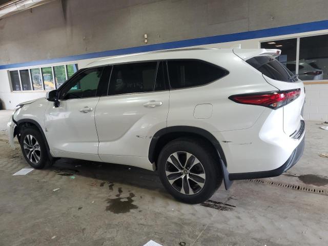 5TDGZRBH1MS057578 - 2021 TOYOTA HIGHLANDER XLE WHITE photo 2