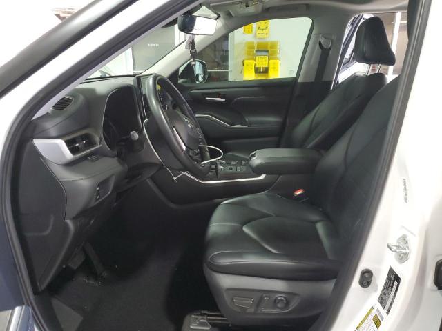 5TDGZRBH1MS057578 - 2021 TOYOTA HIGHLANDER XLE WHITE photo 7