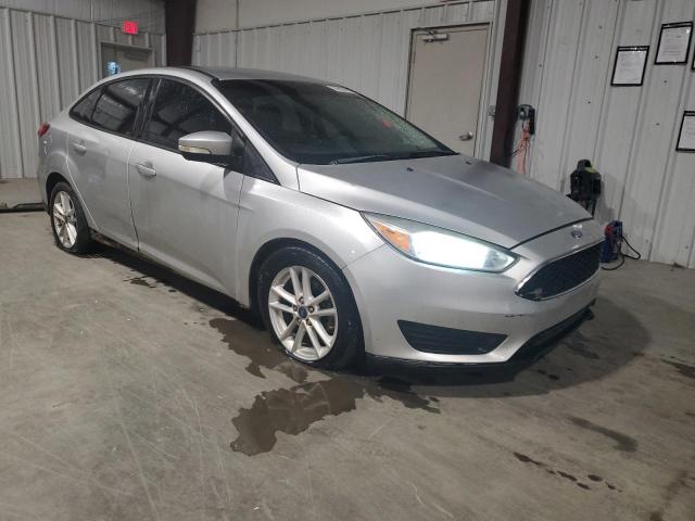 1FADP3F21GL303228 - 2016 FORD FOCUS SE SILVER photo 4