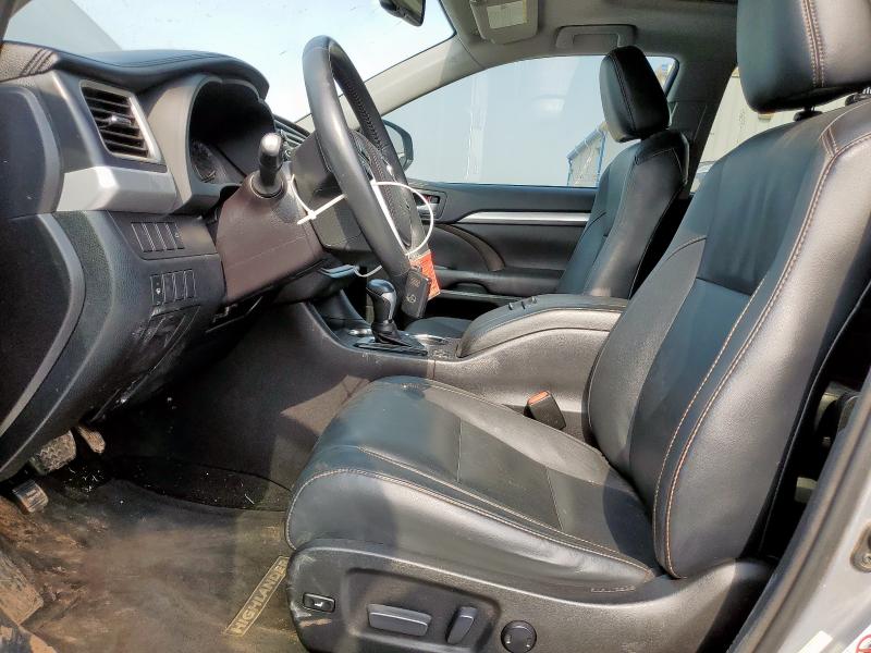 5TDKKRFH5GS500389 - 2016 TOYOTA HIGHLANDER XLE SILVER photo 7