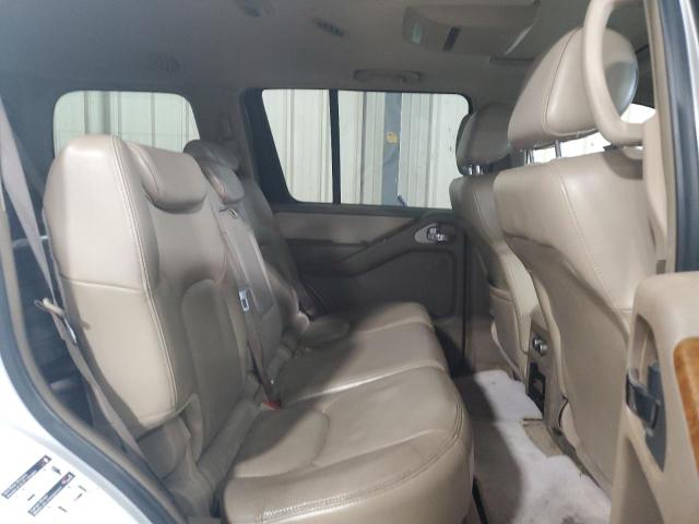 5N1AR18W25C748923 - 2005 NISSAN PATHFINDER LE WHITE photo 11