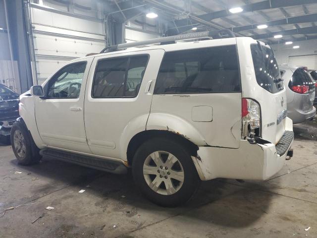 5N1AR18W25C748923 - 2005 NISSAN PATHFINDER LE WHITE photo 2