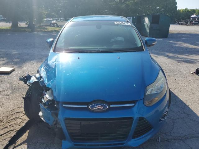 1FAHP3N26CL152707 - 2012 FORD FOCUS TITANIUM BLUE photo 5