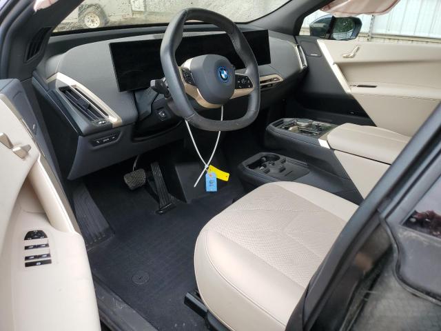 WB523CF00RCN27147 - 2024 BMW IX XDRIVE50 GRAY photo 8