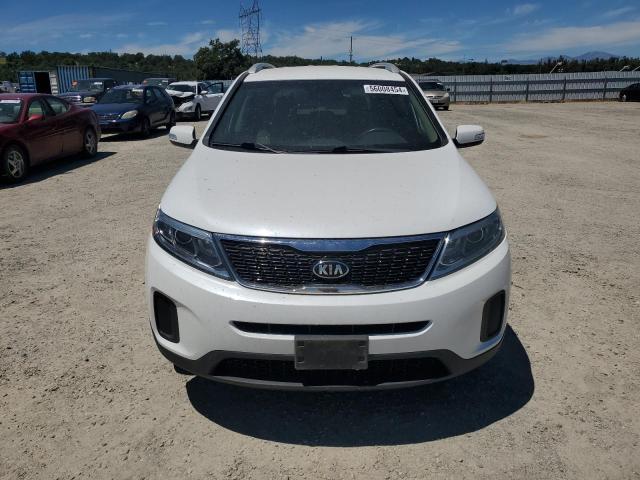 5XYKTDA71FG653457 - 2015 KIA SORENTO LX WHITE photo 5